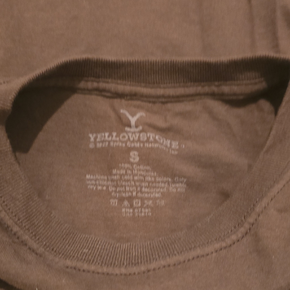 Dutton Ranch Brown Graphic Tee - Picture 4 of 4